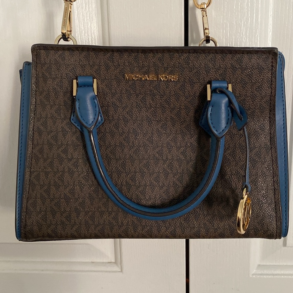 Michael Kors Signature handbag